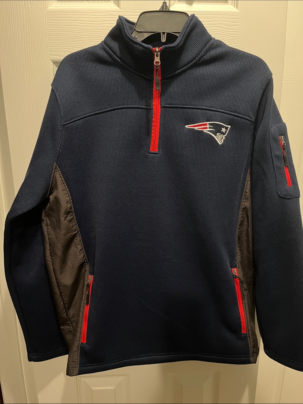 Men's Navy Performance Quarter-Zip Pullover with Patriots Team Logo